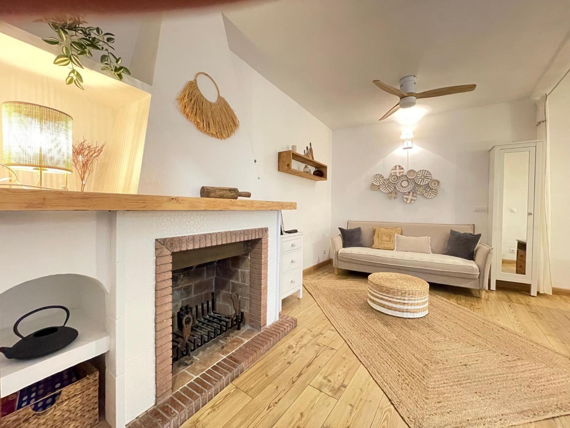 Los Nidos Apartments, Фригиляна Екстериор снимка